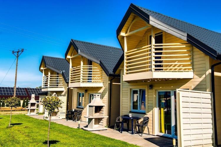 Holiday Resort, อุสตรอเนียมอร์สเกีย ภายนอก รูปภาพ
