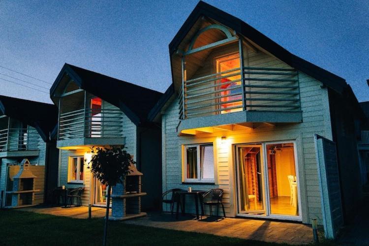 Holiday Resort, อุสตรอเนียมอร์สเกีย ภายนอก รูปภาพ